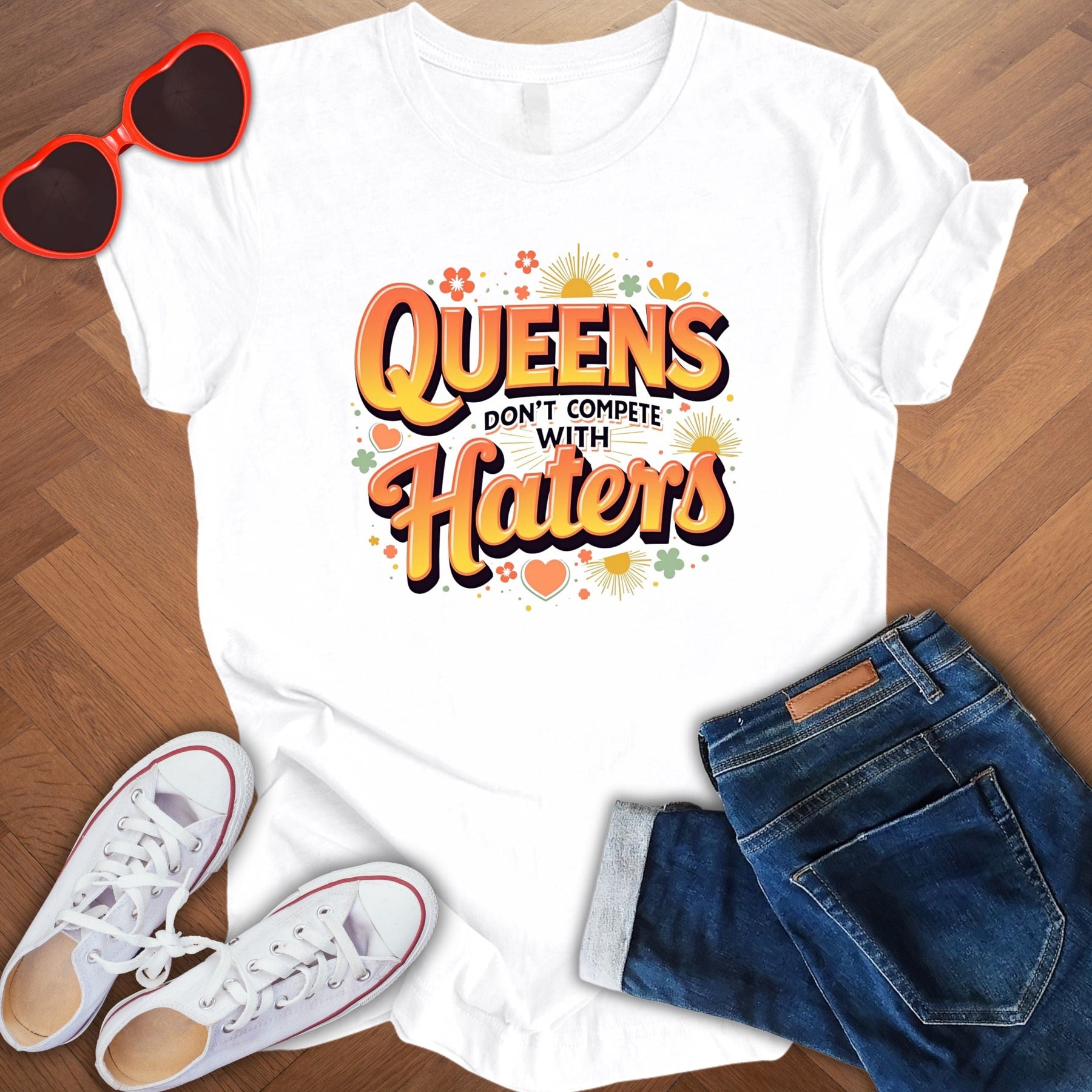 Queens don't compete with haters - Unisex Softstyle T-Shirt