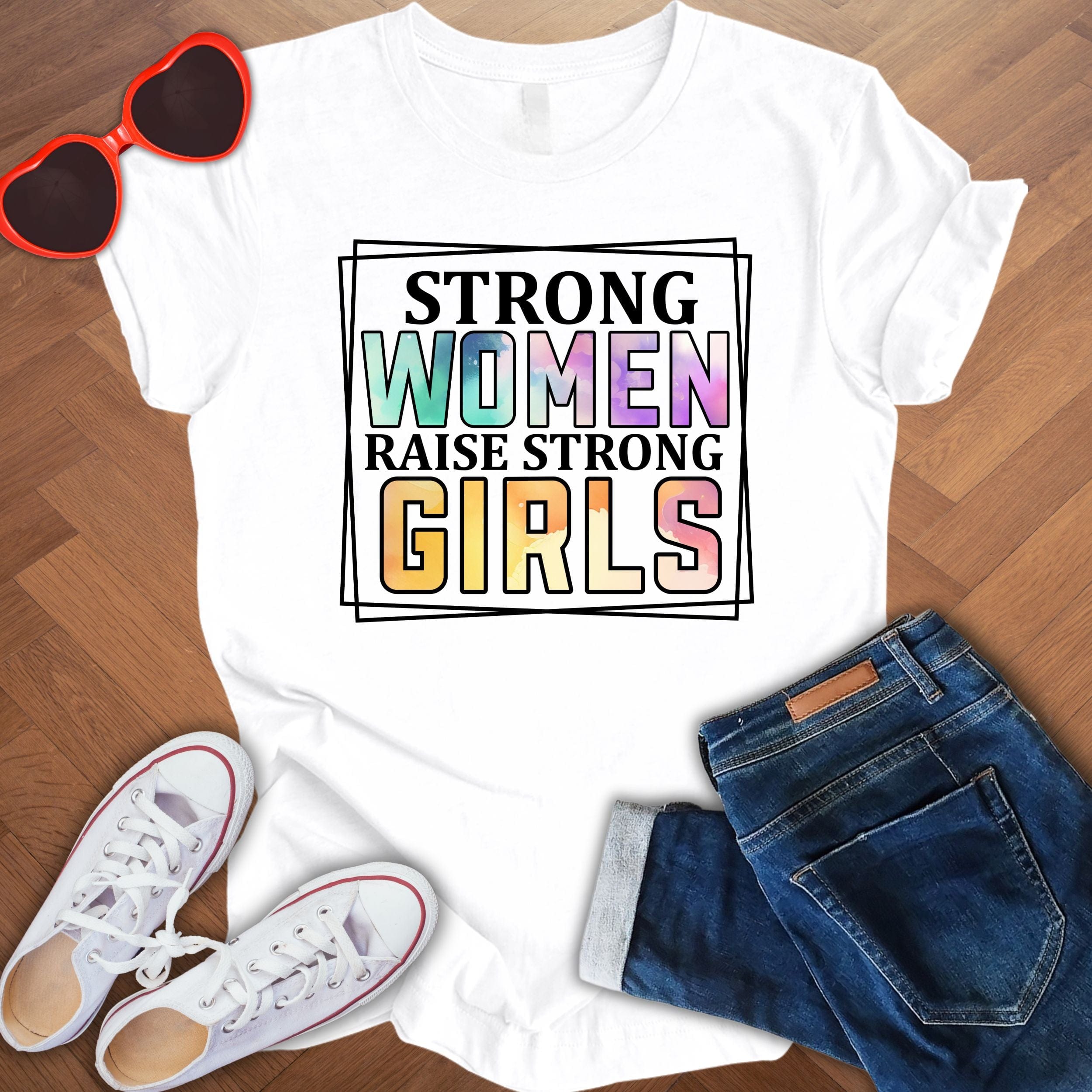 Strong women raise strong girls - Unisex T-Shirt